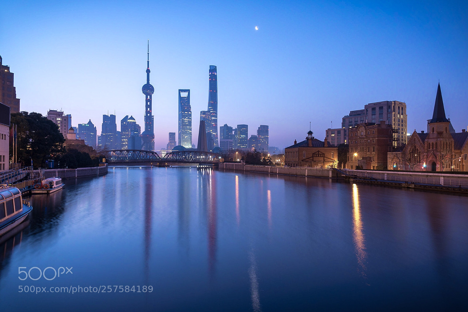 Nikon D750 sample photo. Shanghai skyline just before photography
