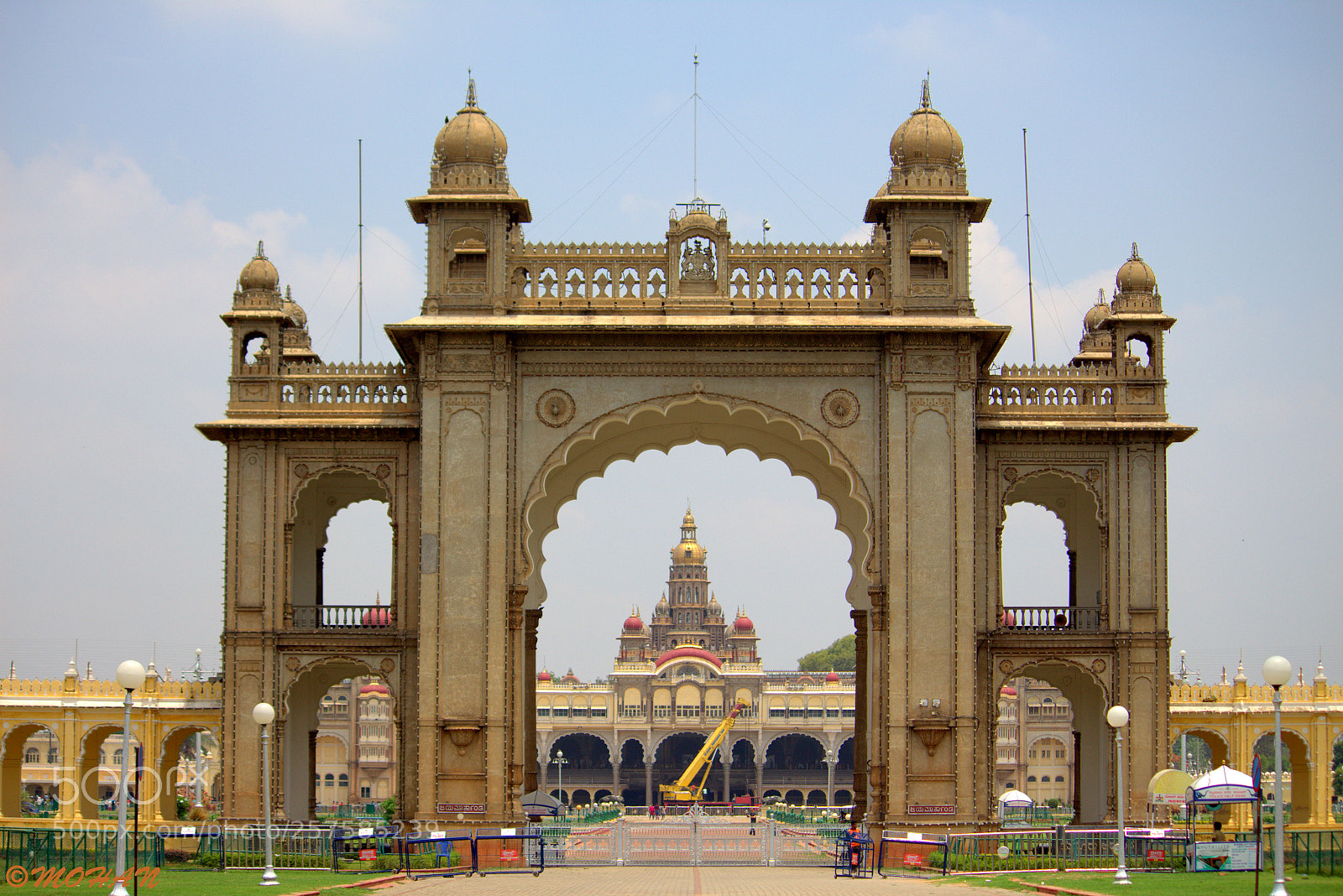 Canon EF-S 55-250mm F4-5.6 IS II sample photo. Mysorepalace photography