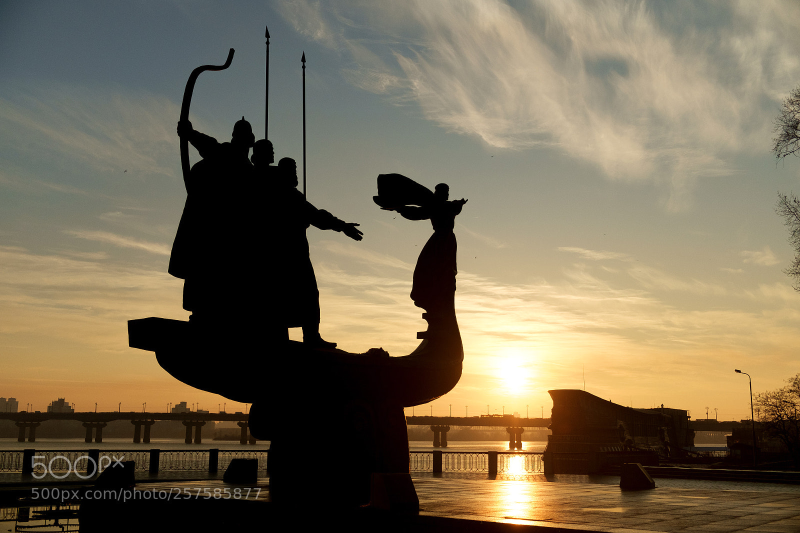 Fujifilm X-E1 sample photo. Monument to kyiv founders photography