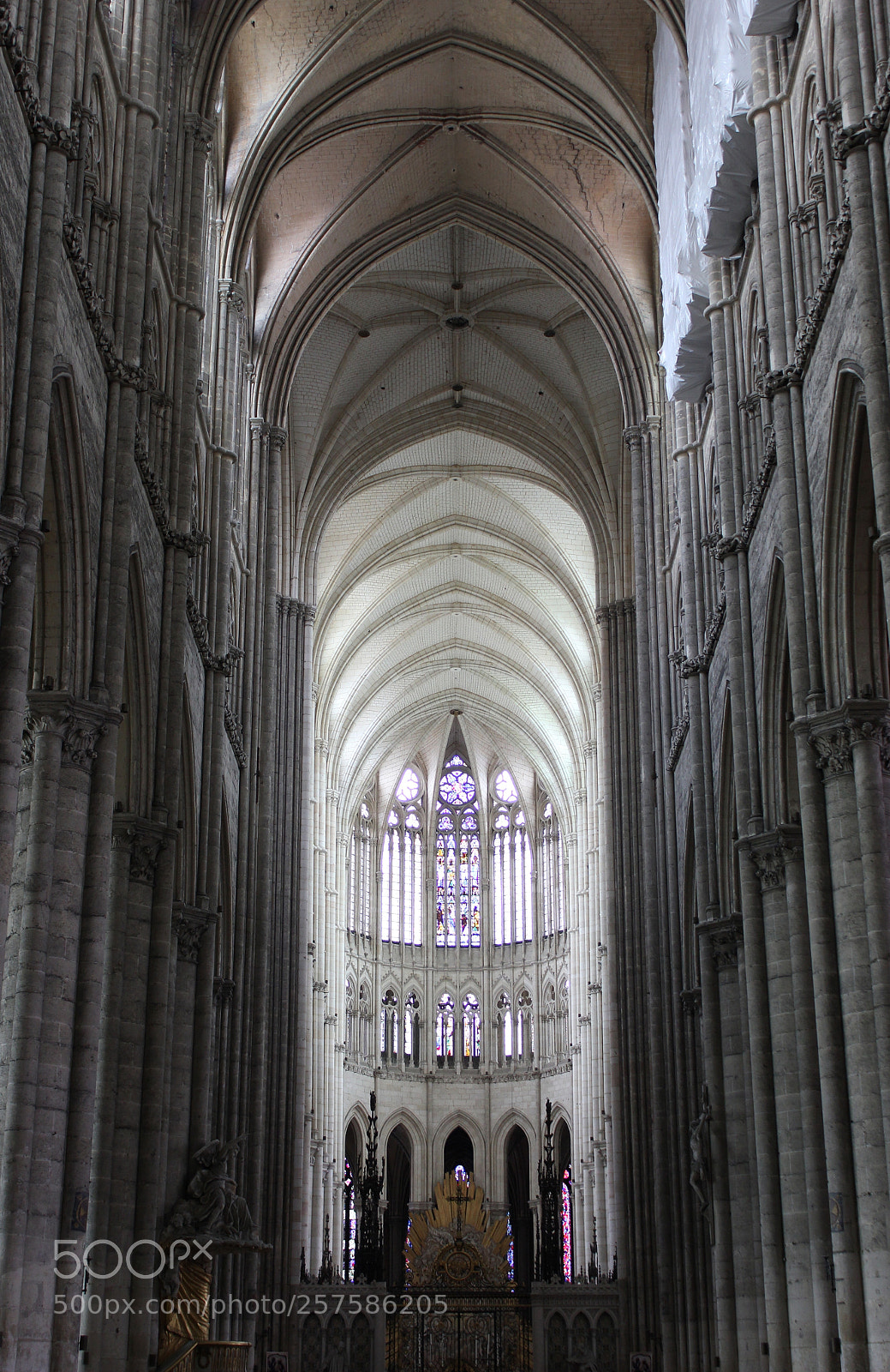Canon EF-S 18-55mm F3.5-5.6 IS sample photo. Cathedrale d'amiens photography