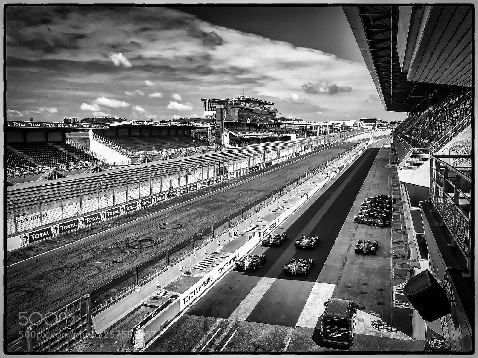 Apple iPhone 6 sample photo. Le mans track photography