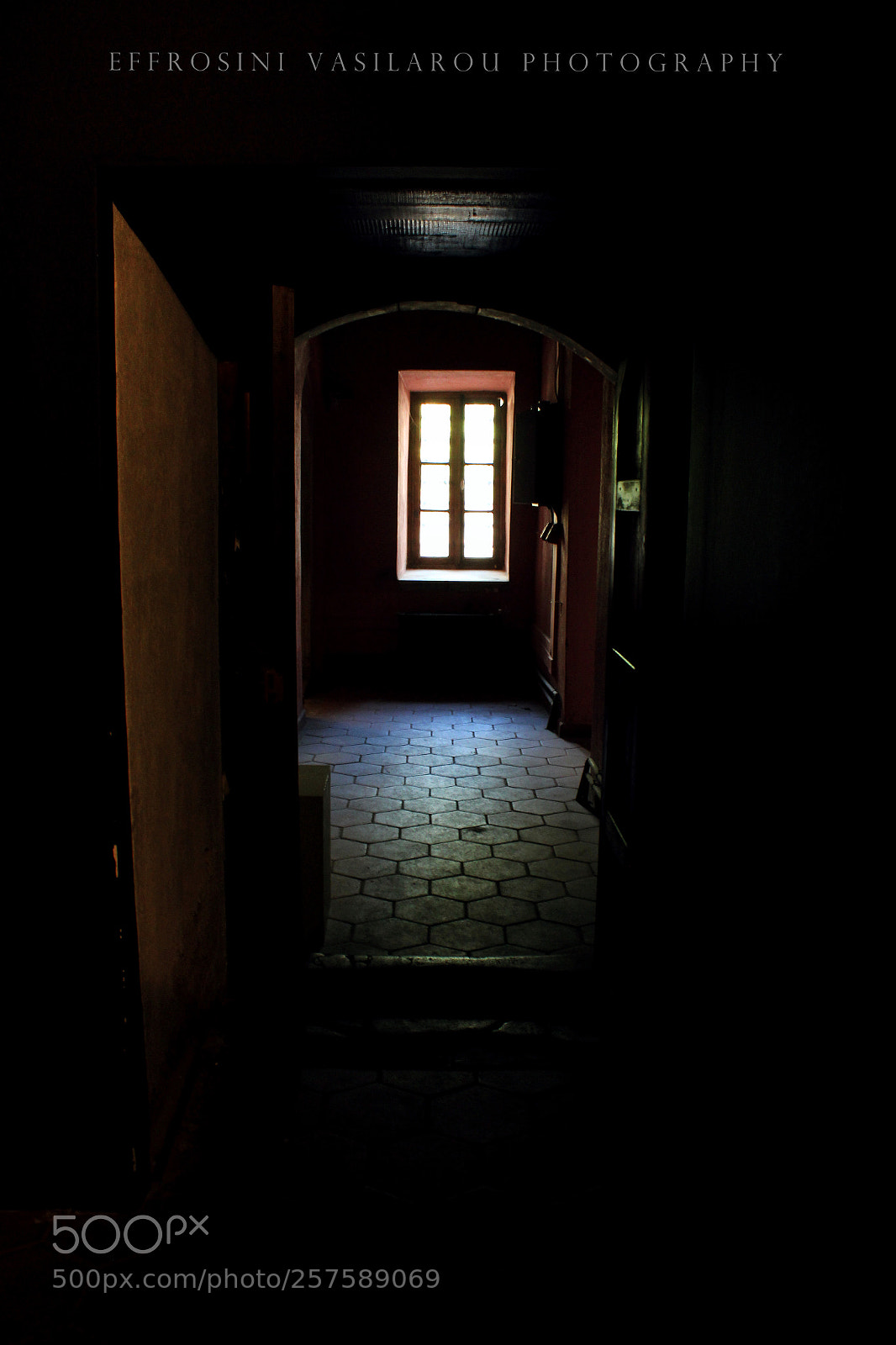 Canon EOS 700D (EOS Rebel T5i / EOS Kiss X7i) sample photo. The room. photography