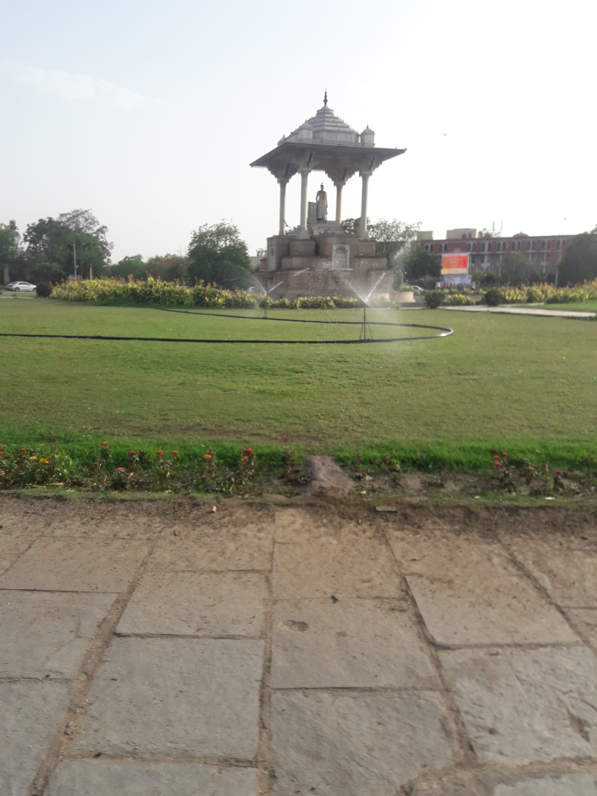 Samsung Galaxy J7 Neo sample photo