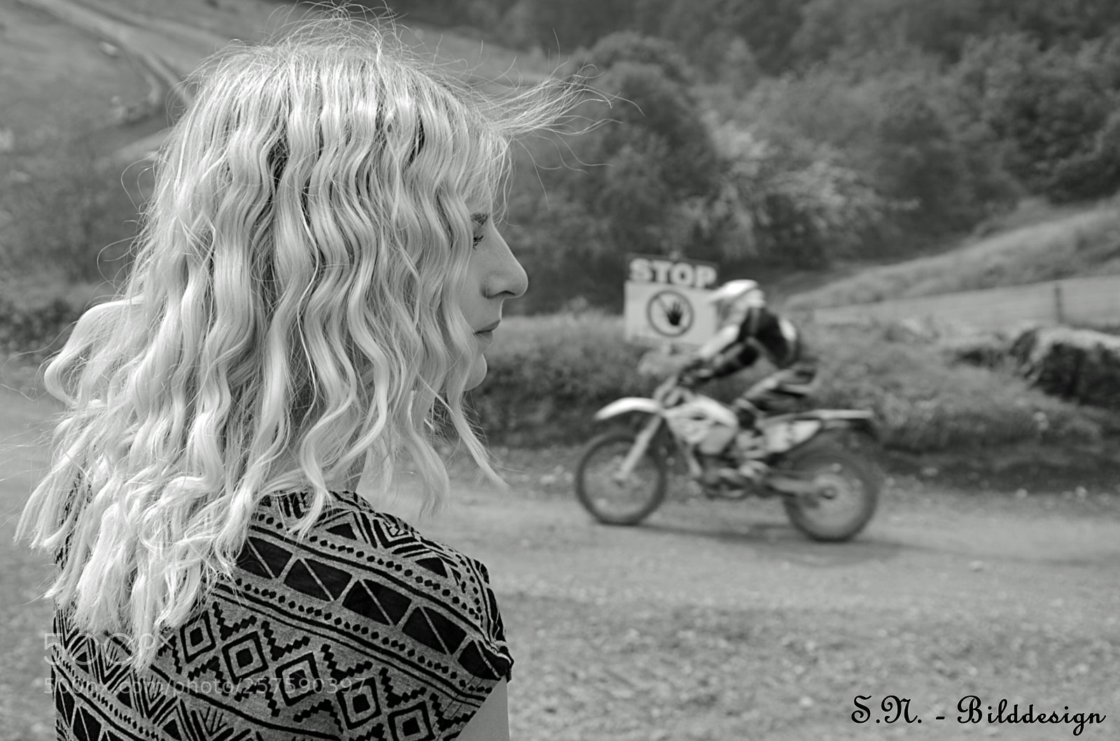 Nikon D5100 sample photo. Bw beauty photography