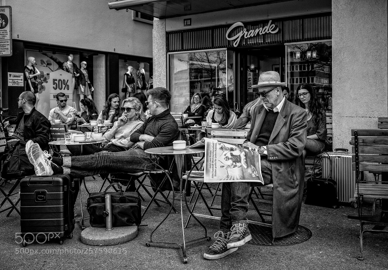 Leica M (Typ 240) sample photo. Fresh newspaper photography