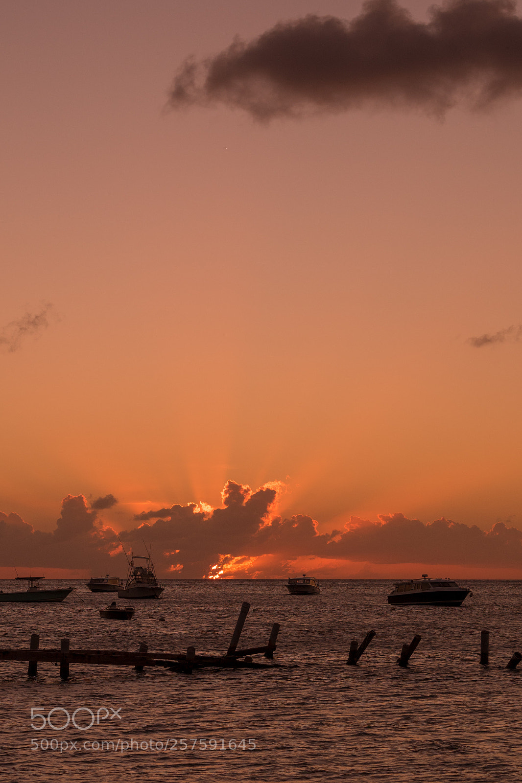 Olympus OM-D E-M5 II sample photo. Oualie sunset photography