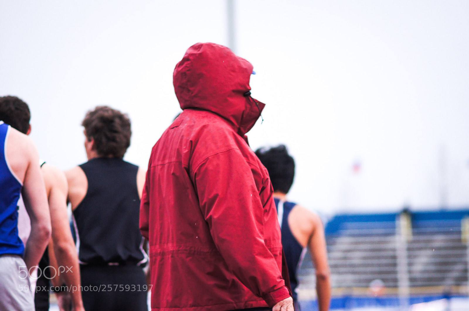 Sony SLT-A55 (SLT-A55V) sample photo. Track coach wearing a photography