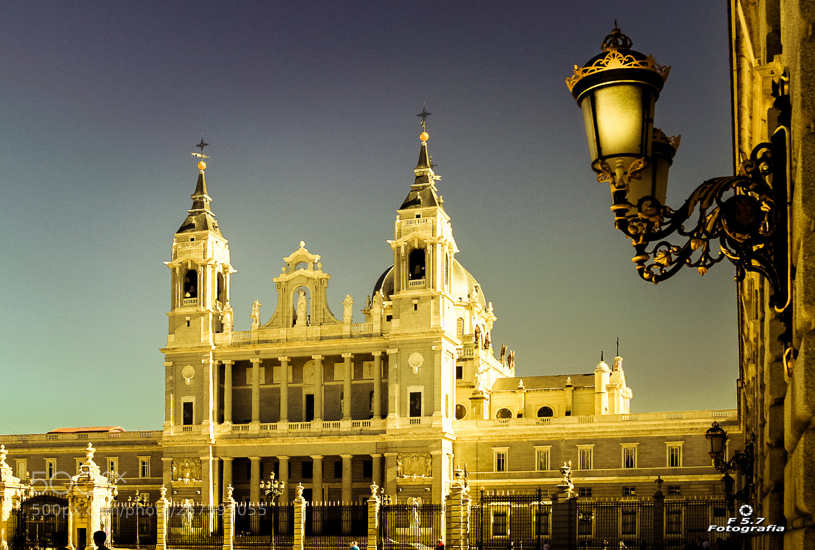 Canon EOS 7D sample photo. Catedral de la almudena photography