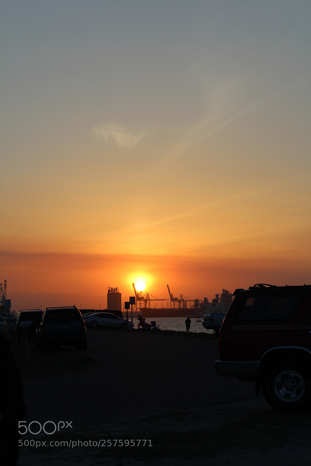 Canon EOS 1300D (EOS Rebel T6 / EOS Kiss X80) sample photo. Jetty park sunset photography