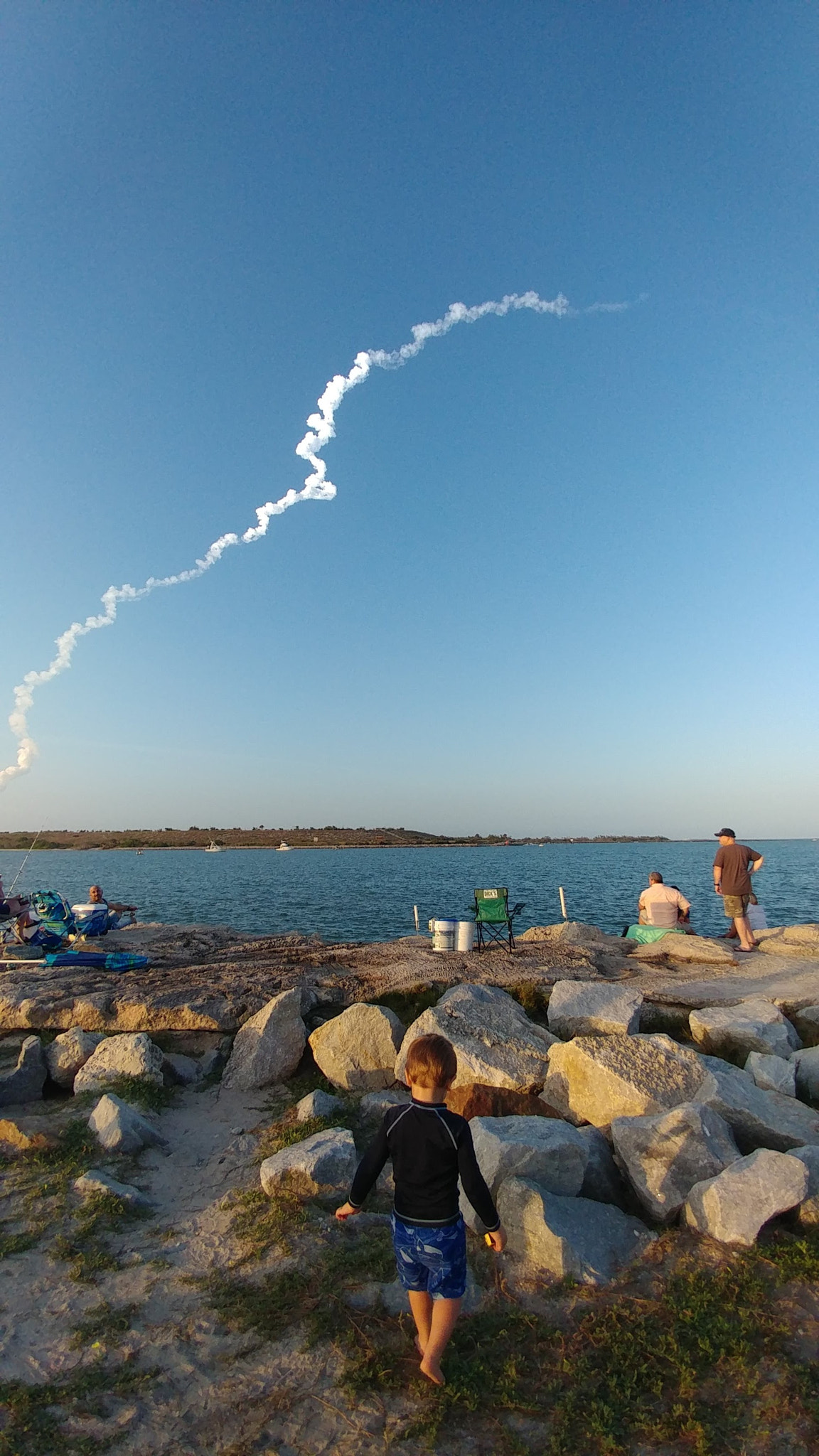 LG V20 sample photo. Rocket launch photography