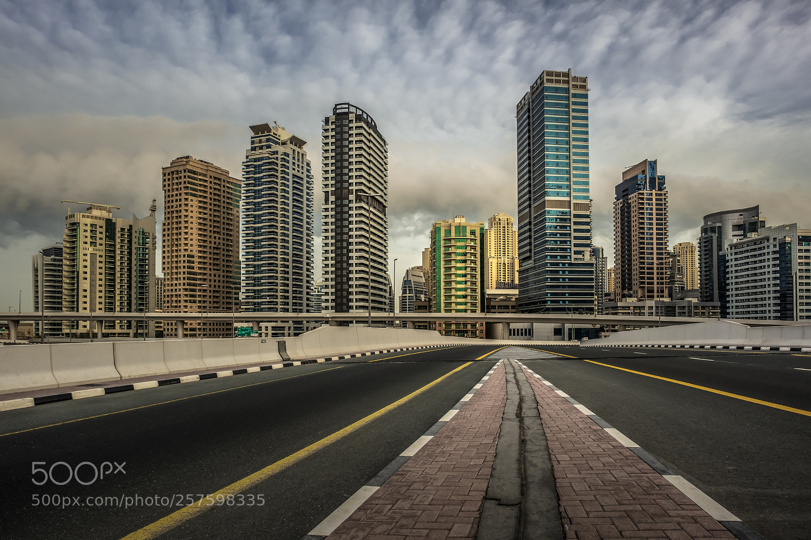 Fujifilm X-T2 sample photo. Dubai 35 photography