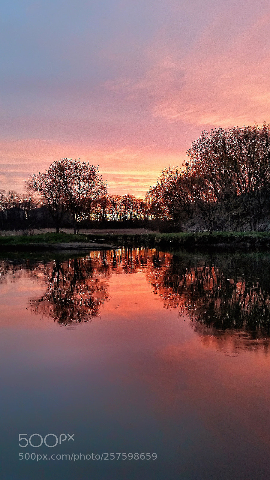 Samsung Galaxy S5 sample photo. River light photography