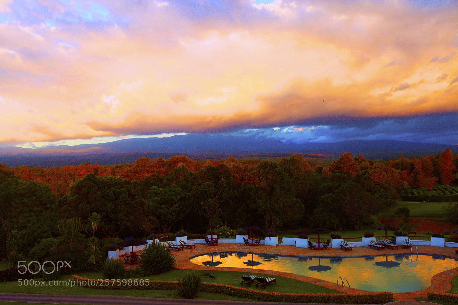Canon EOS 5D Mark II sample photo. The burning sky photography