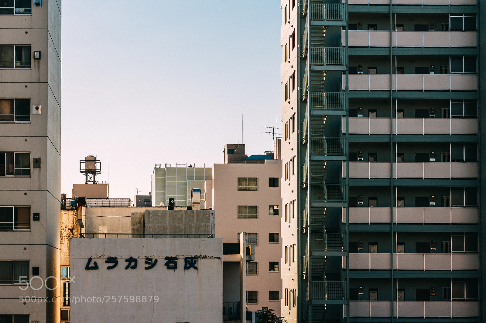 Canon EOS 60D sample photo. Tokyo vibes photography
