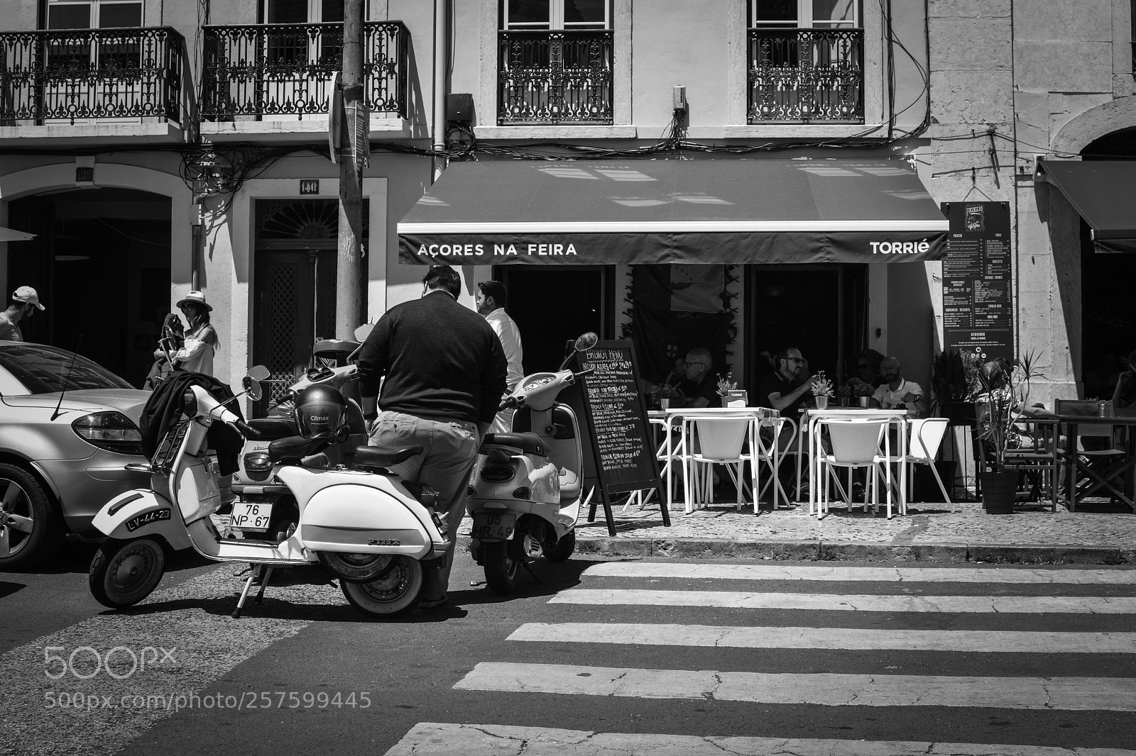 Nikon D5200 sample photo. Streets of lisbon photography
