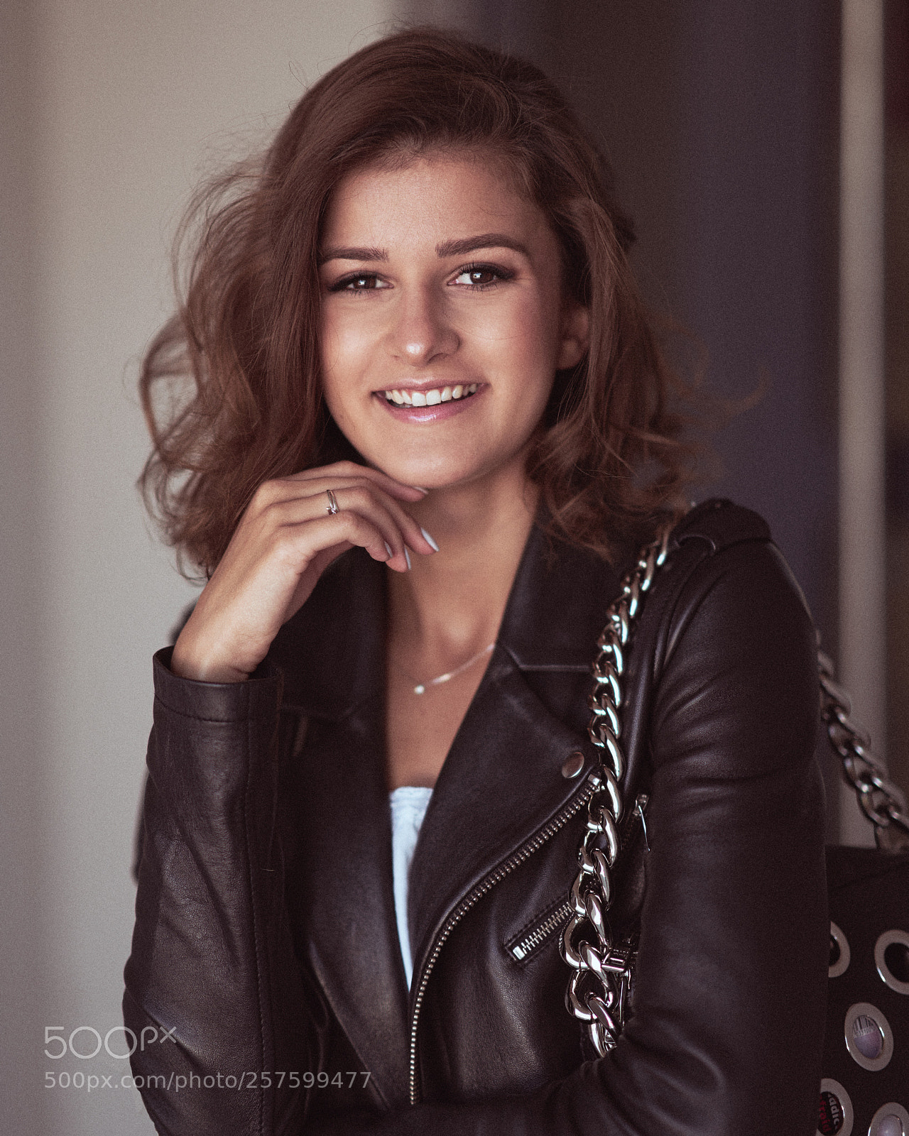 Sony a7R III sample photo. Evening portrait photography