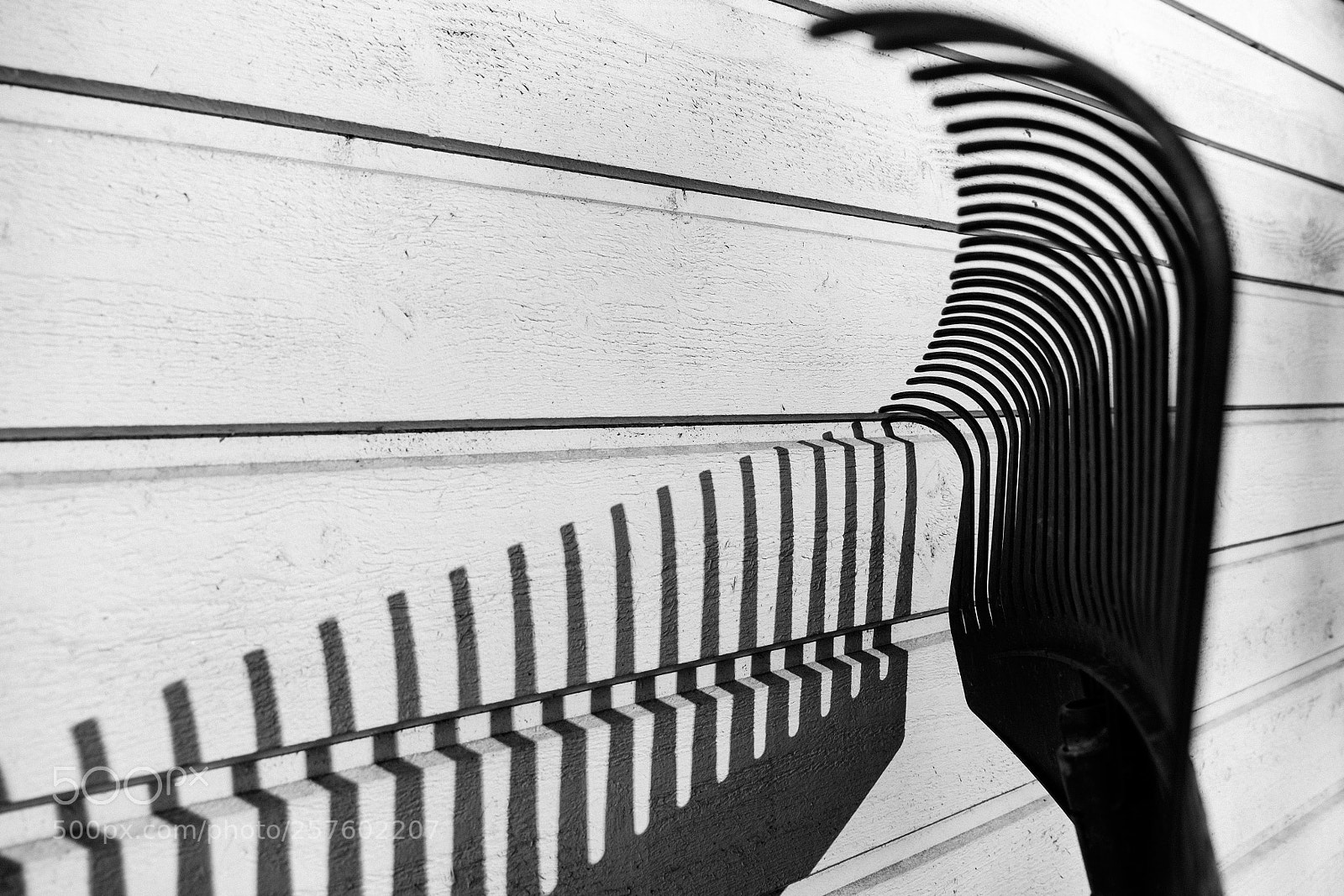 Fujifilm X-T1 sample photo. Rake abstract photography