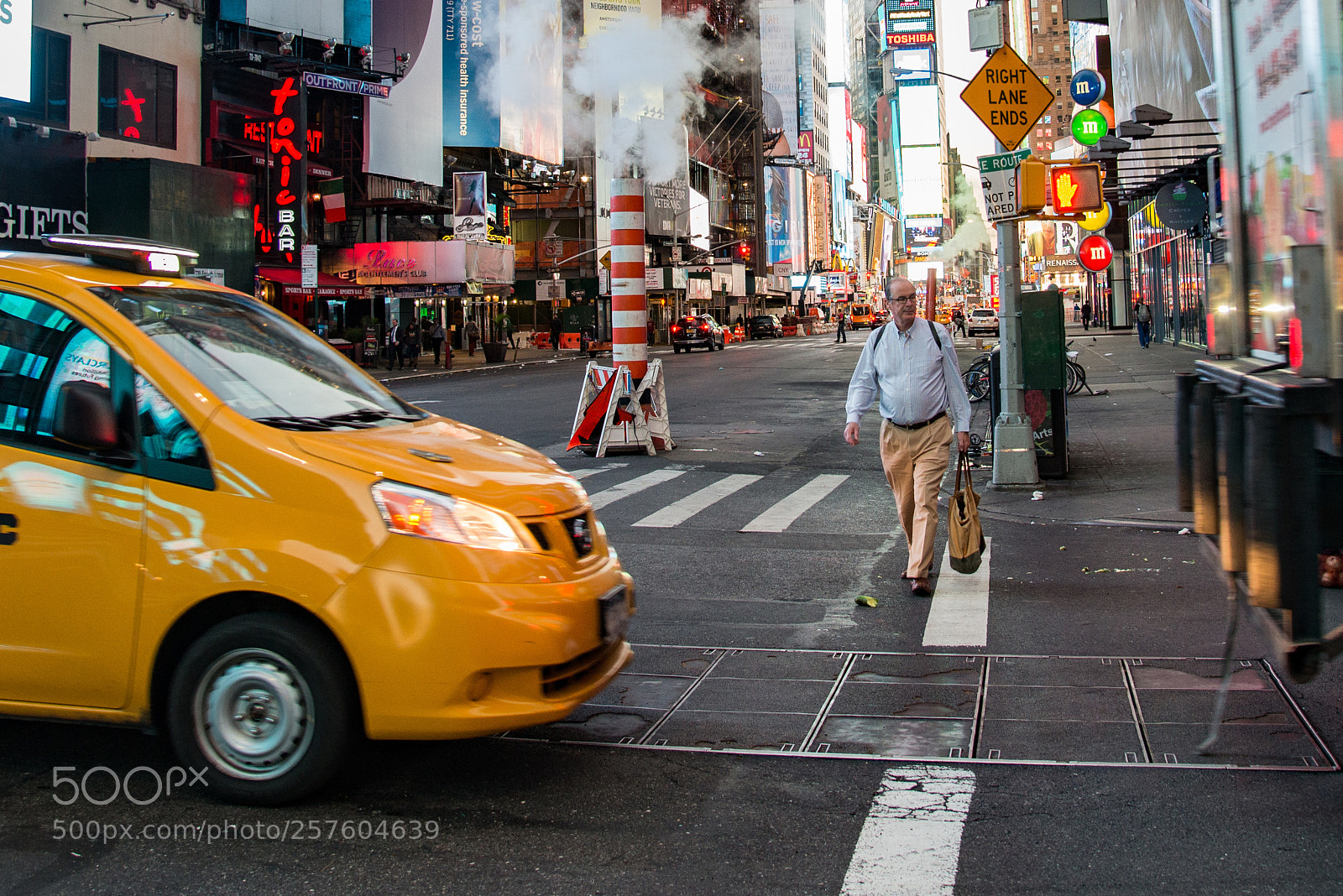 Nikon D600 sample photo. Morning rush hour photography