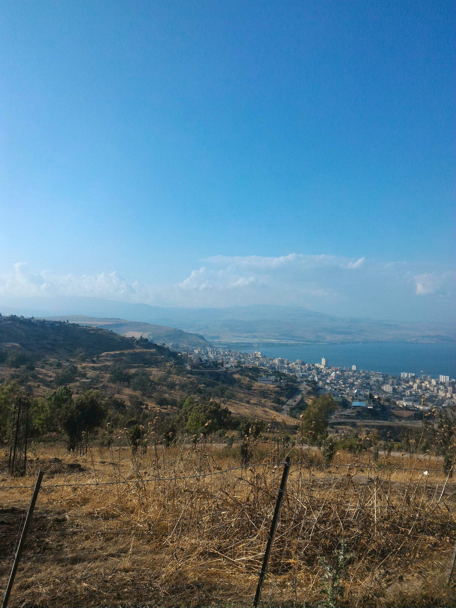 ASUS ZenFone 2 (ZE551ML) sample photo