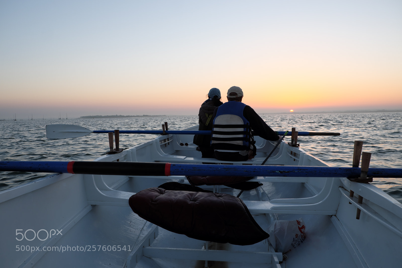 Fujifilm X-T10 sample photo. Waiting for the sun photography