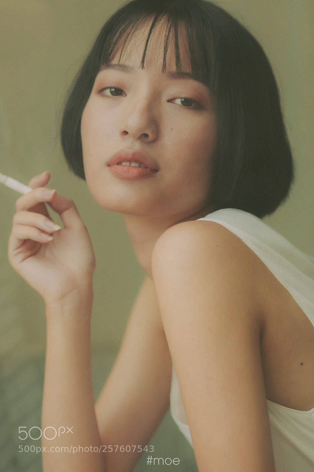 Canon EOS 5D Mark II sample photo. A girl photography