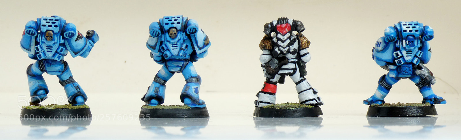 Panasonic Lumix DC-ZS70 (Lumix DC-TZ90) sample photo. S four marines rear photography