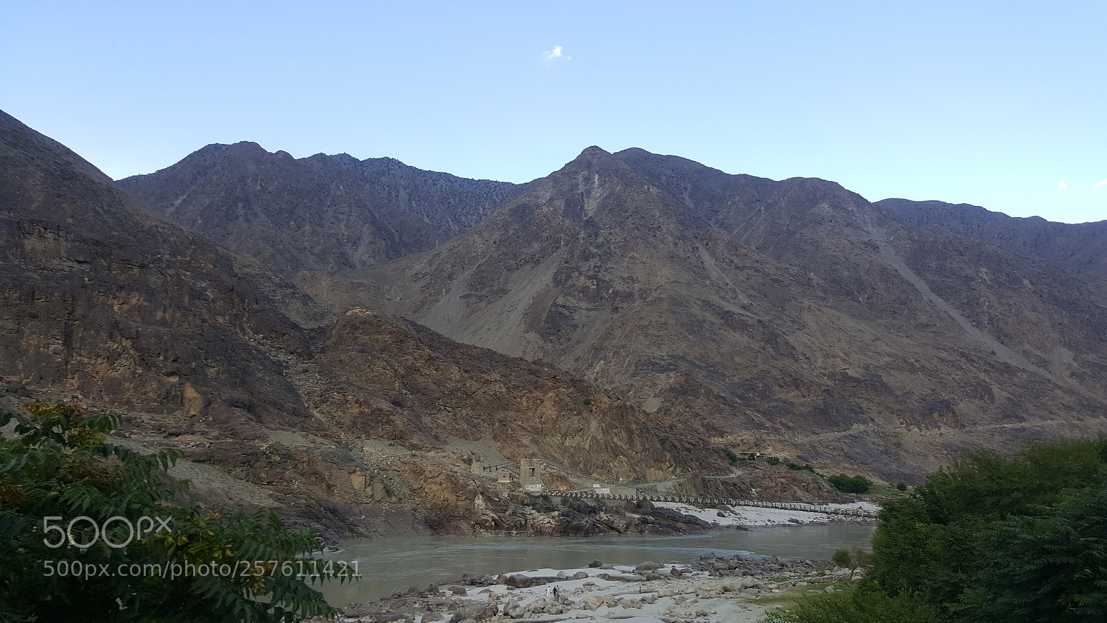 Samsung Galaxy Note5 sample photo. Peaks and mountains, suspension photography
