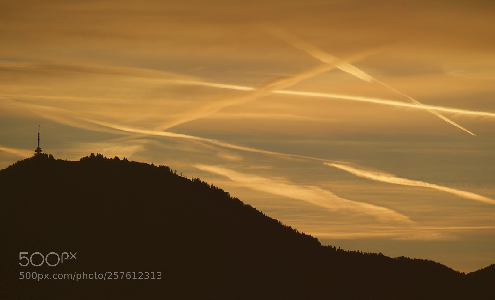Canon EOS 60D sample photo. Sunrise over geisberg #2 photography