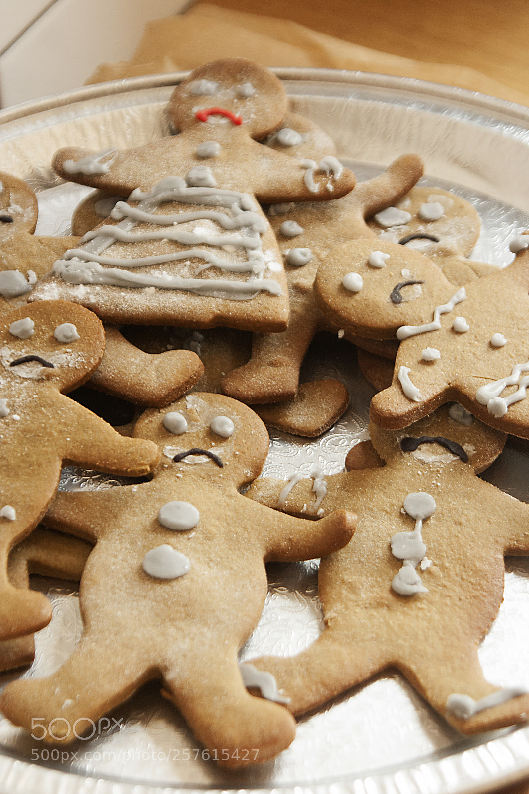 Canon EOS 350D (EOS Digital Rebel XT / EOS Kiss Digital N) sample photo. Sad gingerbread o photography