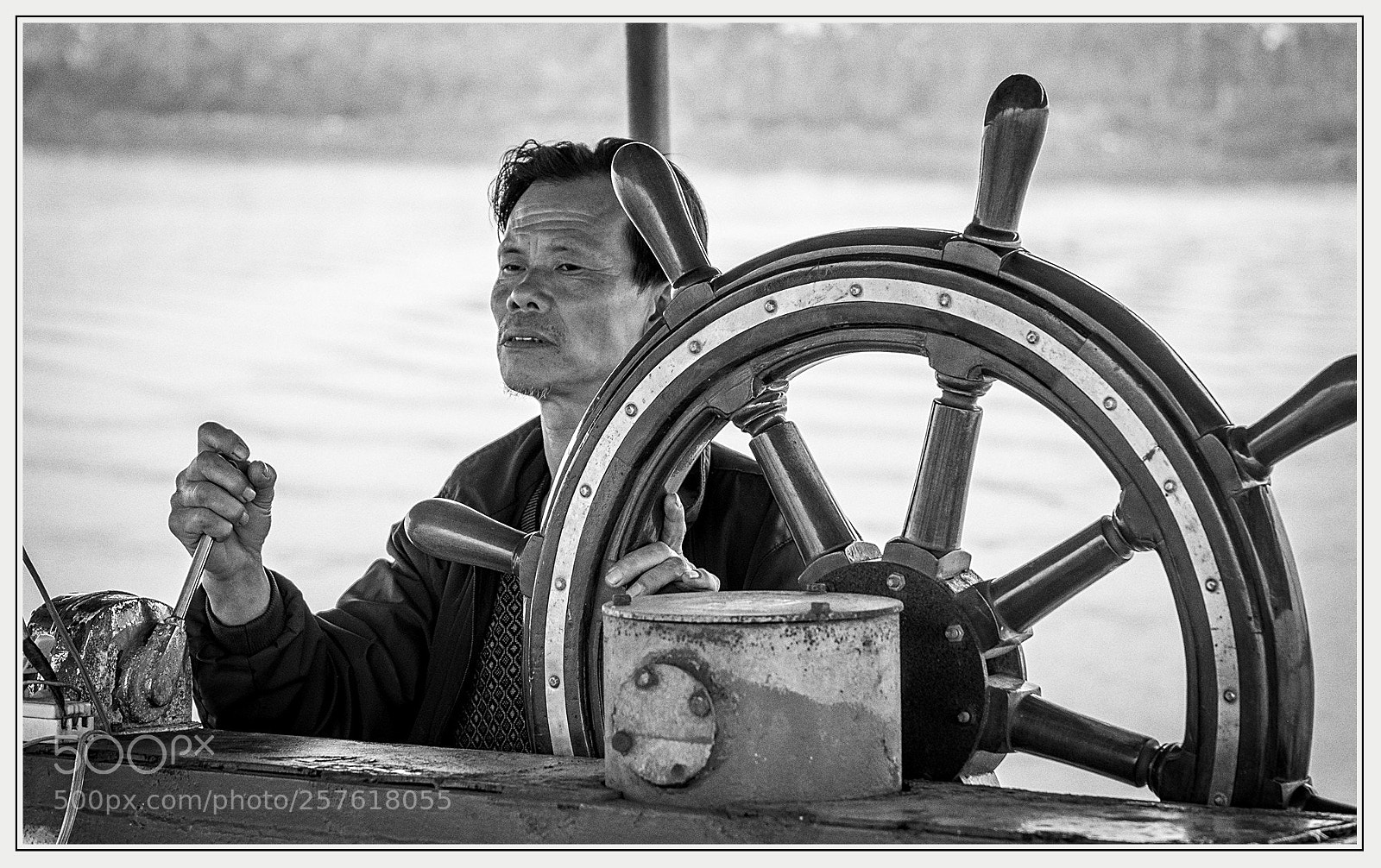 Fujifilm X-T2 sample photo. Ferry captain photography