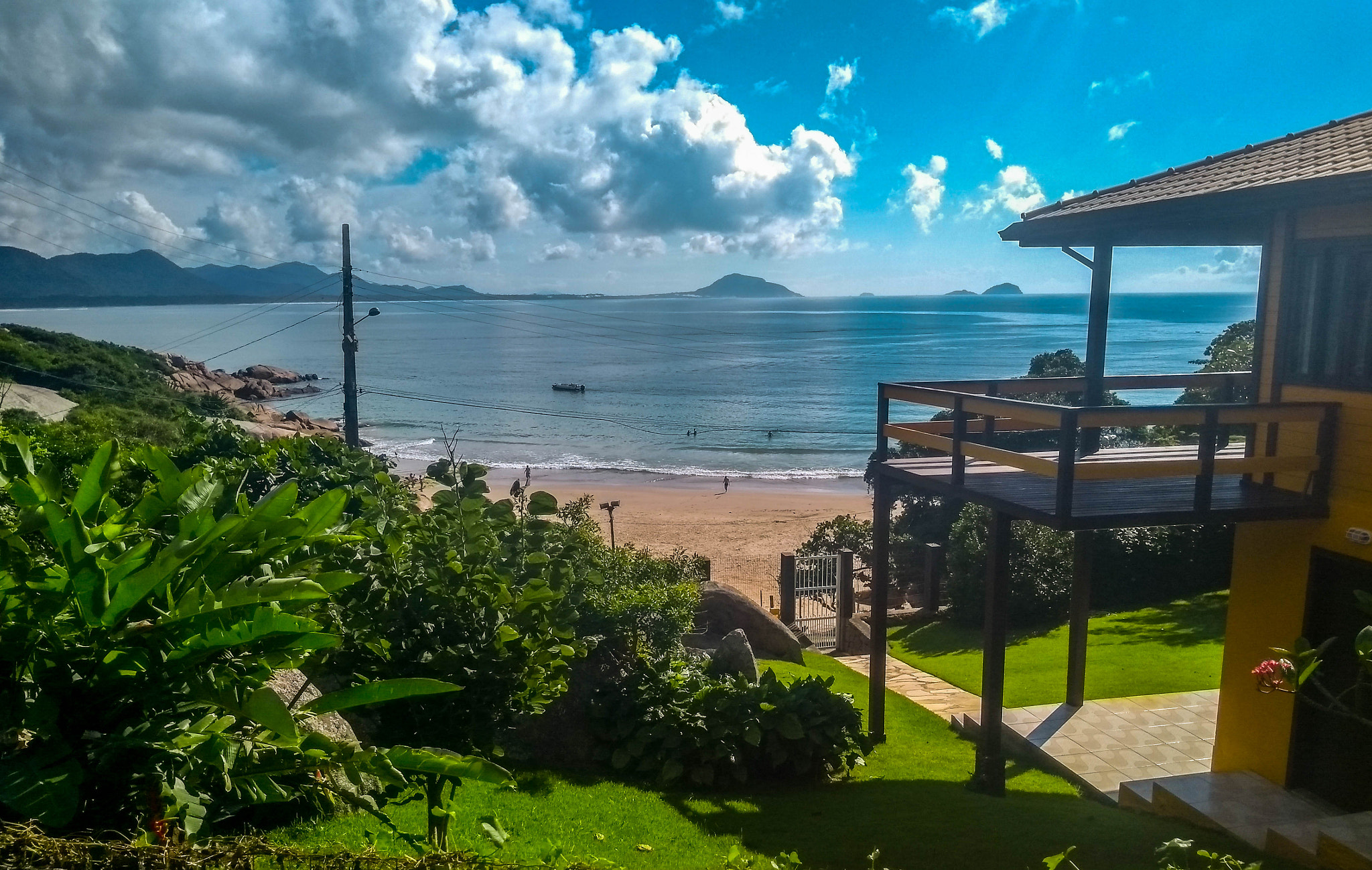 Motorola Moto G (5S) sample photo. Hostel in brazil photography