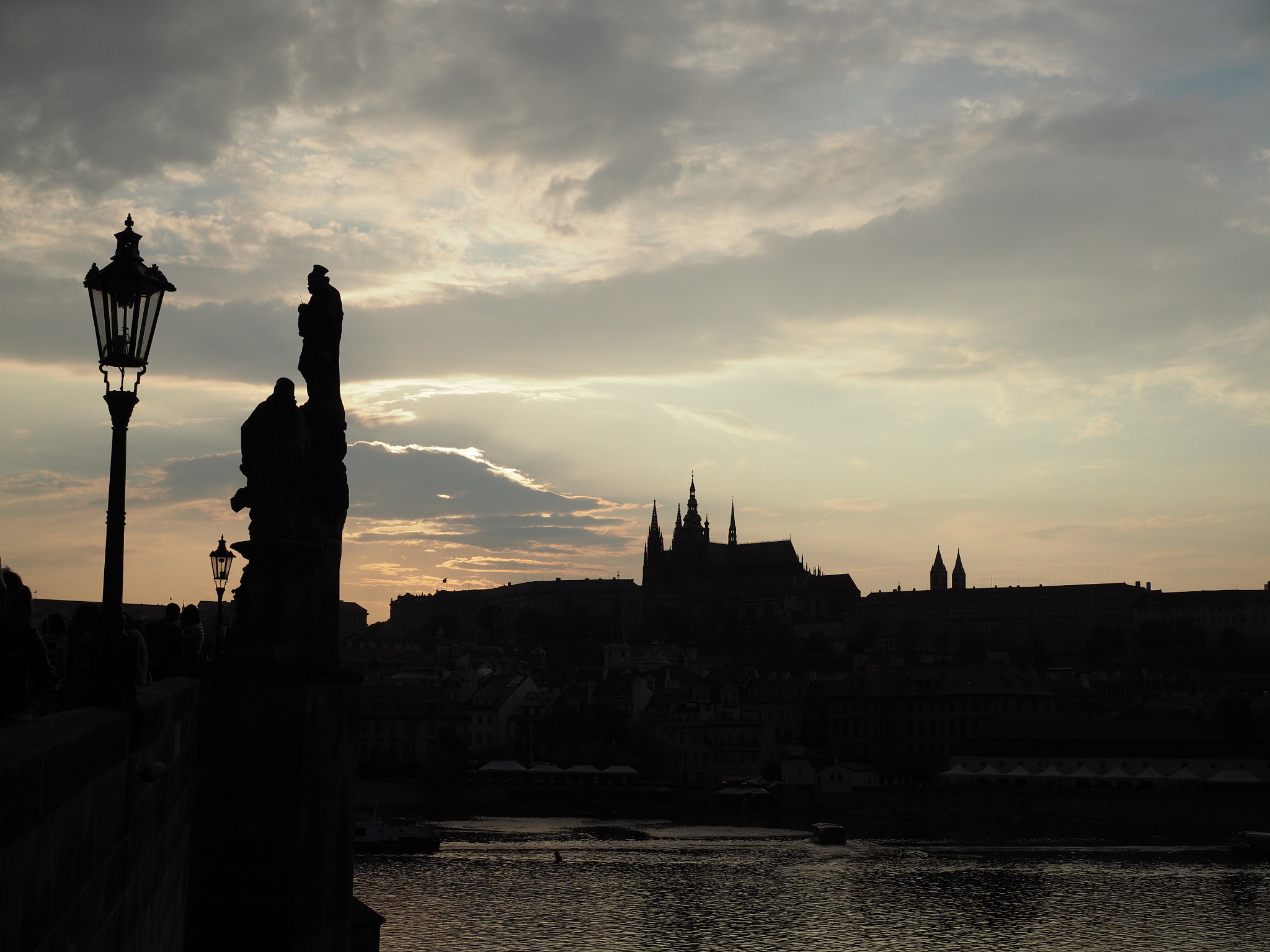 Olympus PEN E-PL7 sample photo. The essence photography