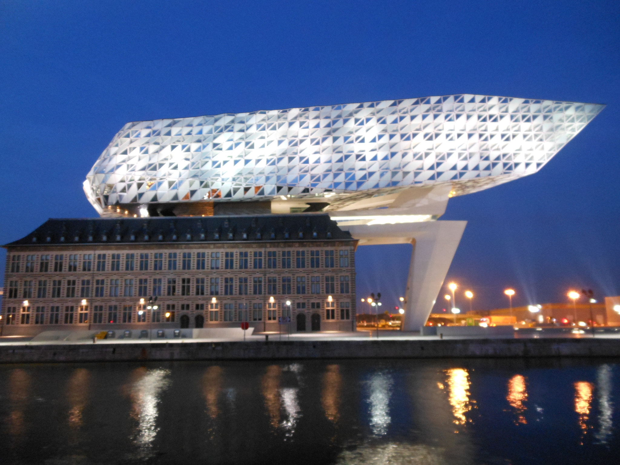 Nikon Coolpix S6200 sample photo. Havenhuis antwerpen photography