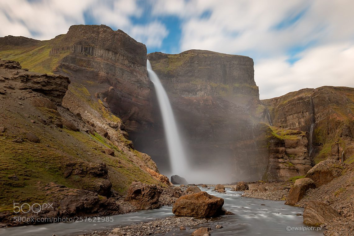 Canon EOS 7D Mark II sample photo. Haifoss from below photography