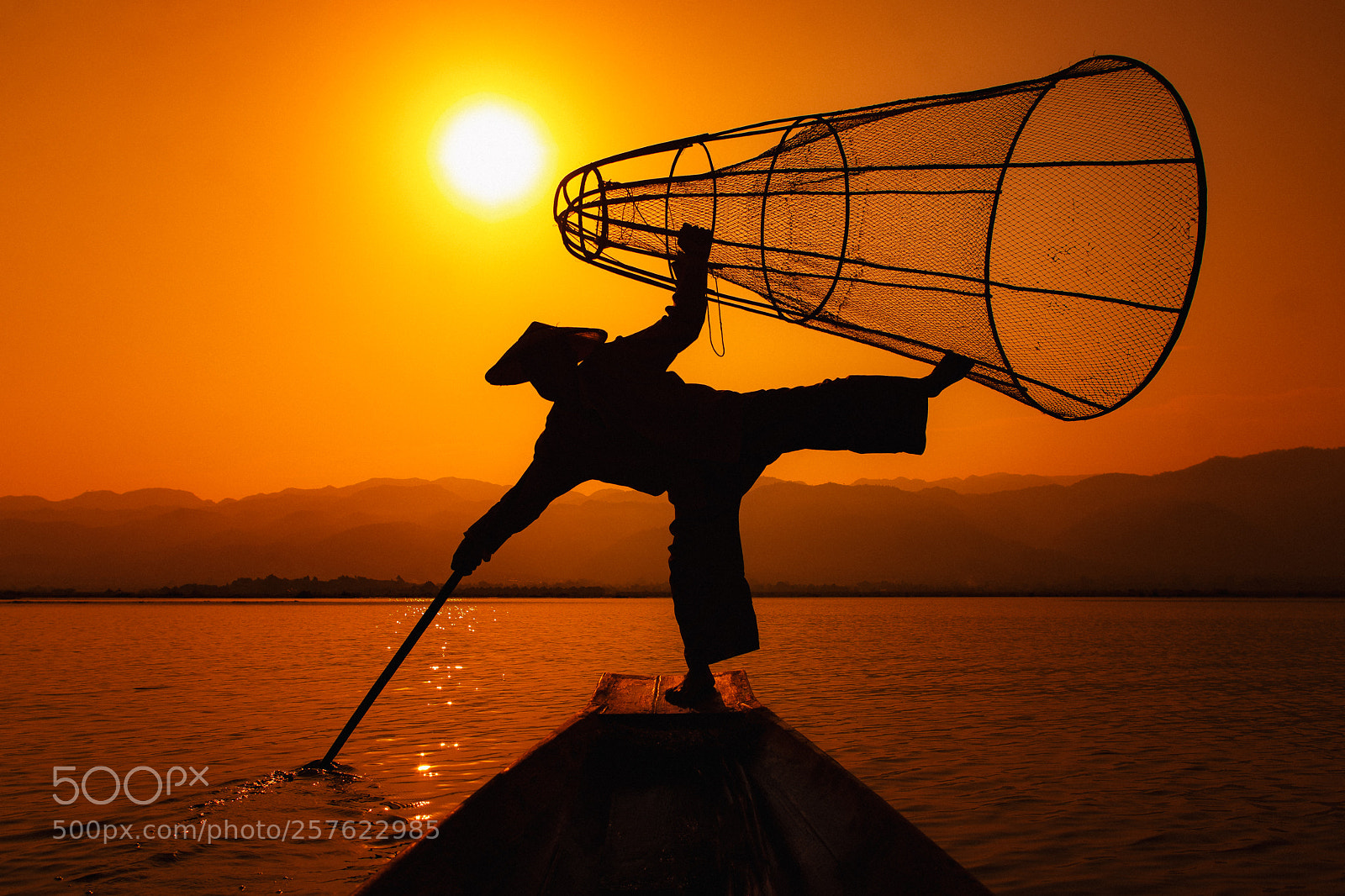 Sony a7R II sample photo. Leg rowing fisherman at photography