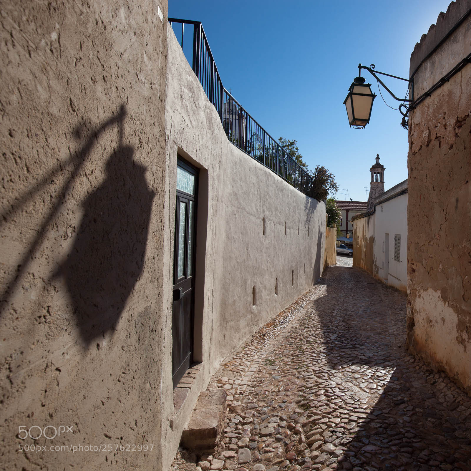 Canon EOS 5D Mark II sample photo. Lamp shadow photography
