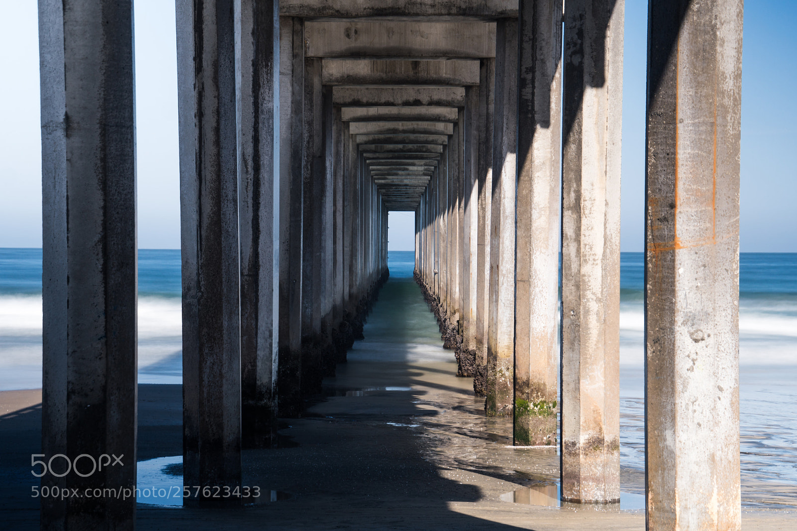 Sony a6300 sample photo. Just pier fun photography