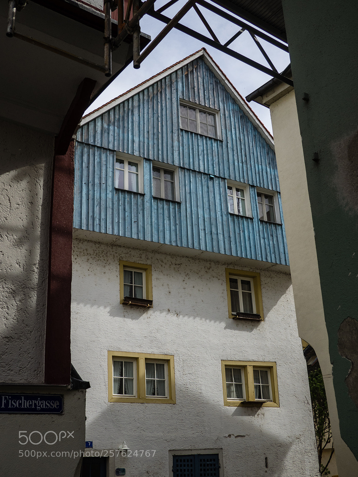 Olympus OM-D E-M1 sample photo. Lindau houses 3 photography