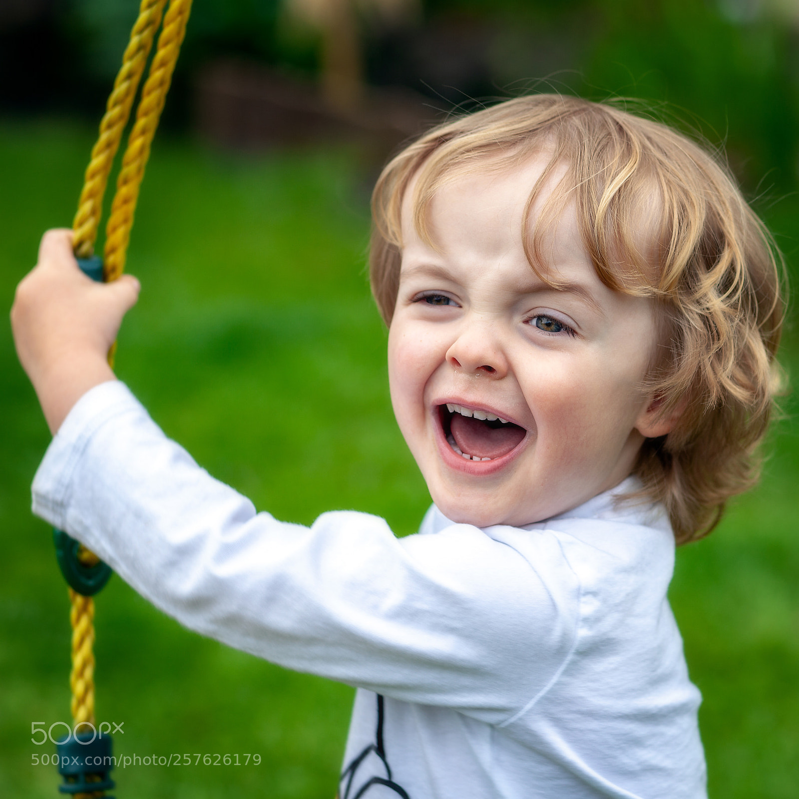 Canon EOS 5D Mark II sample photo. Boisterous boy photography