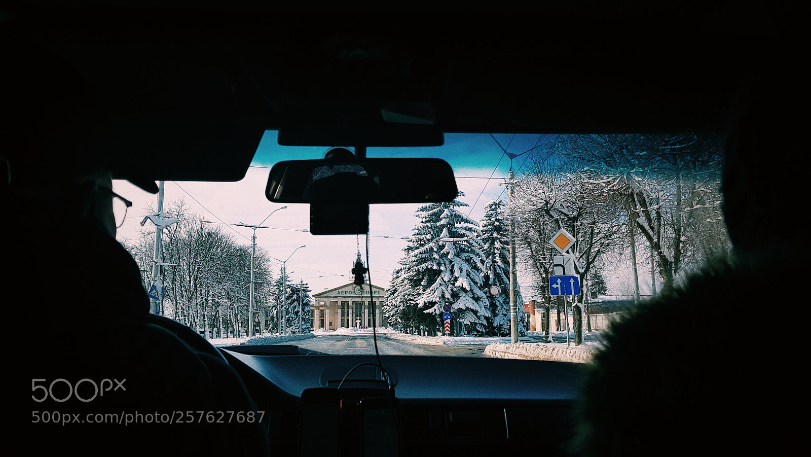 Samsung Galaxy S8+ sample photo. Airport way by samsung photography