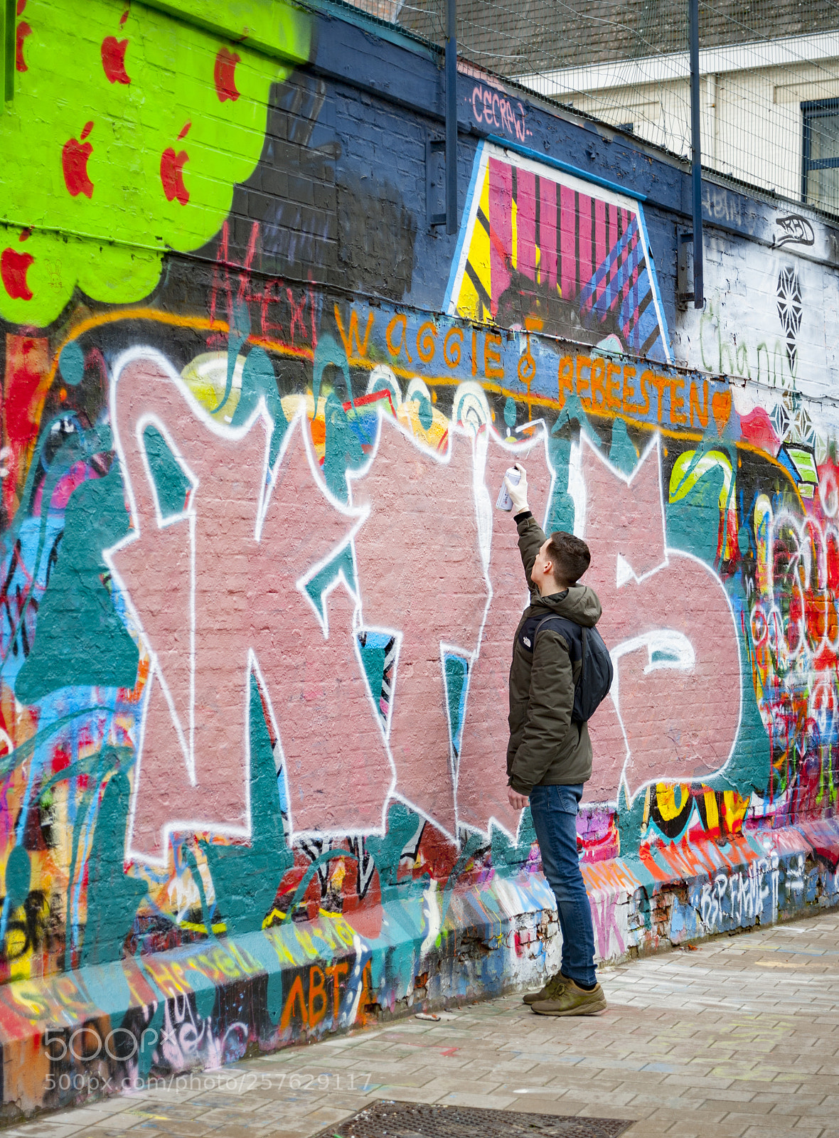 Nikon D700 sample photo. Graffiti street photography
