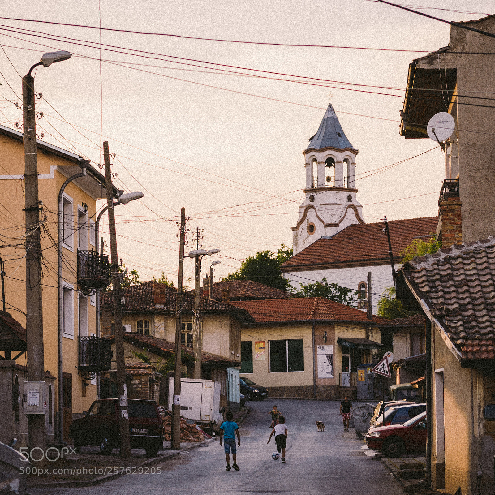 Nikon D5200 sample photo. A street well known photography