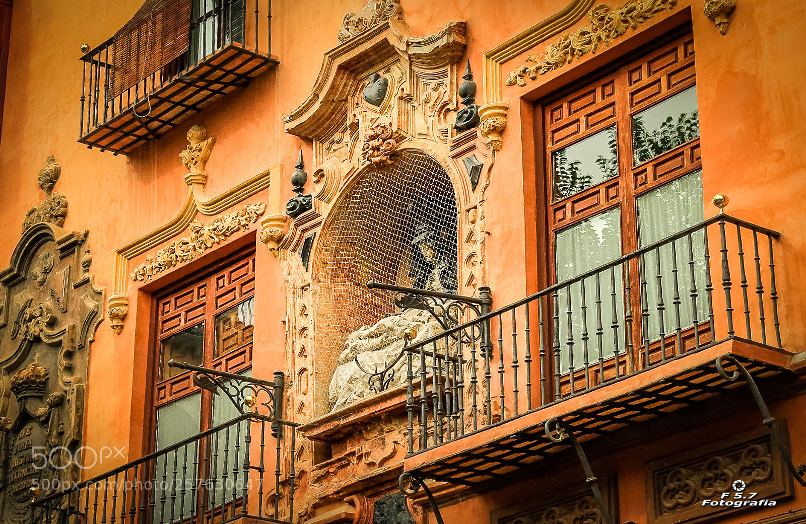 Canon EOS 7D sample photo. Plaza bib-rambla - virgen photography