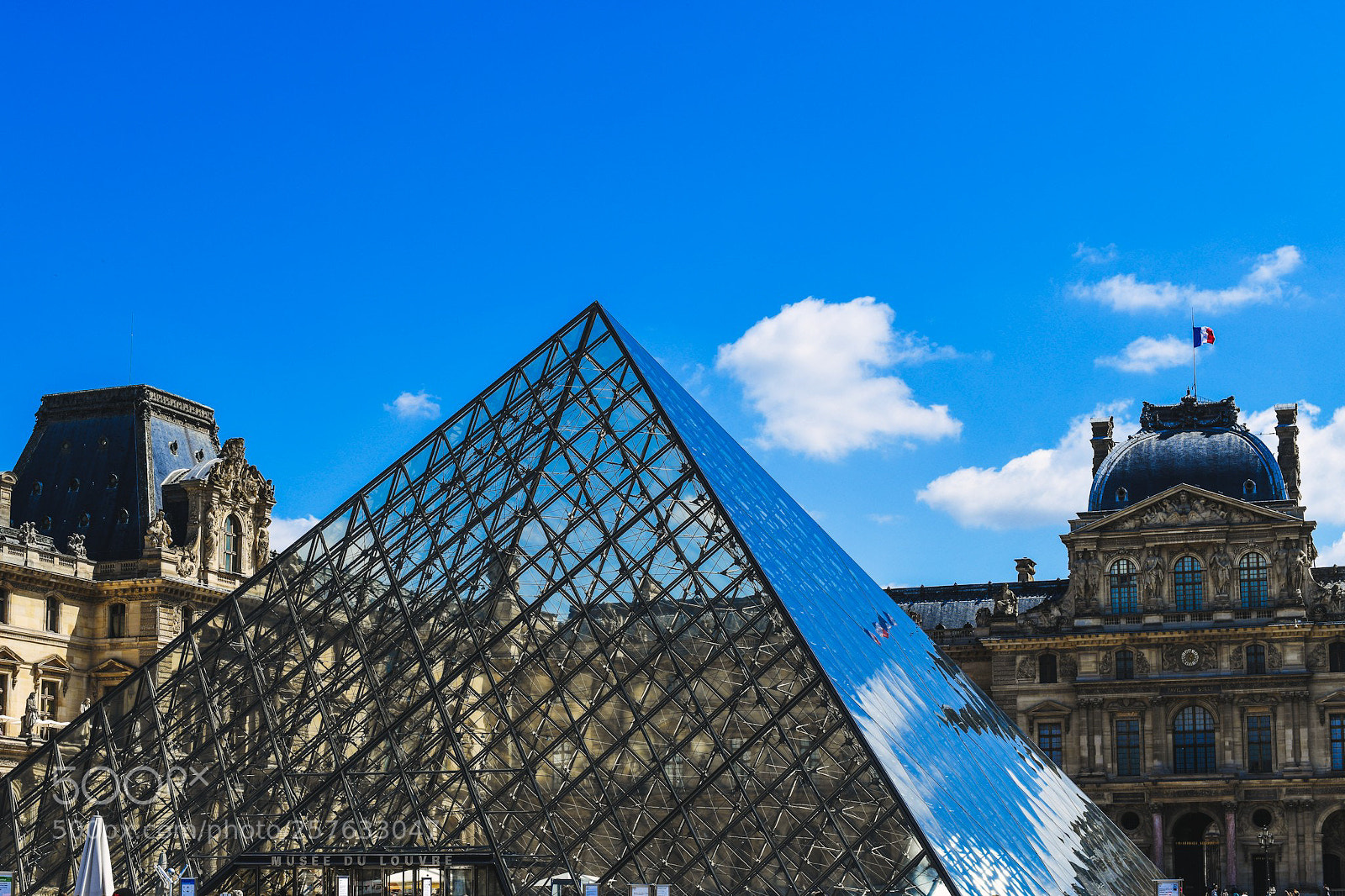 Nikon D850 sample photo. Louvre museum photography