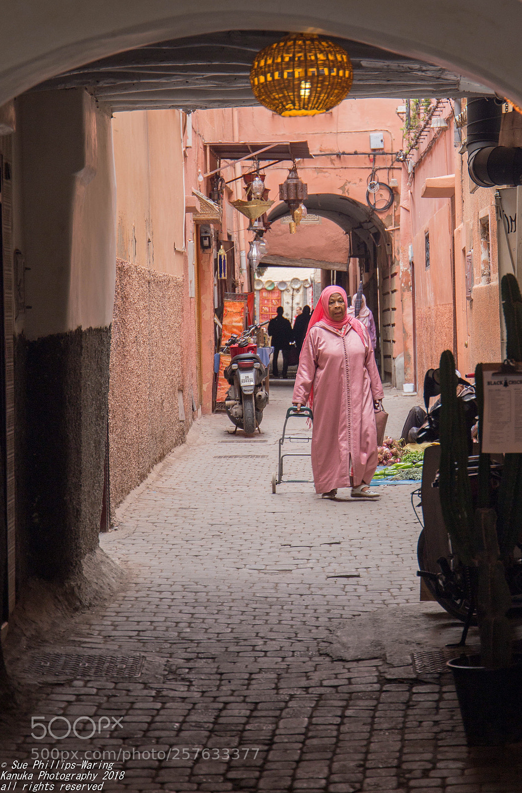 Canon EOS 6D sample photo. Street life photography