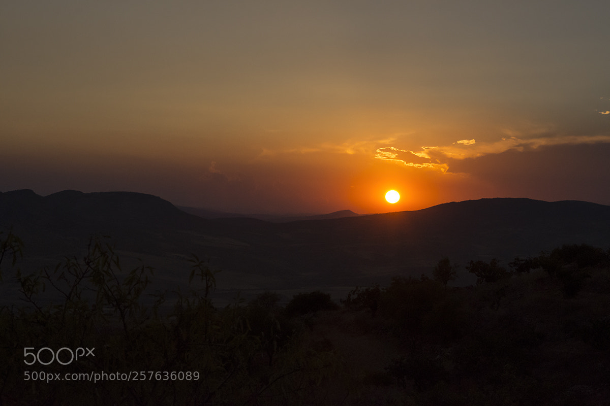 Nikon D7200 sample photo. Sunset in the village photography