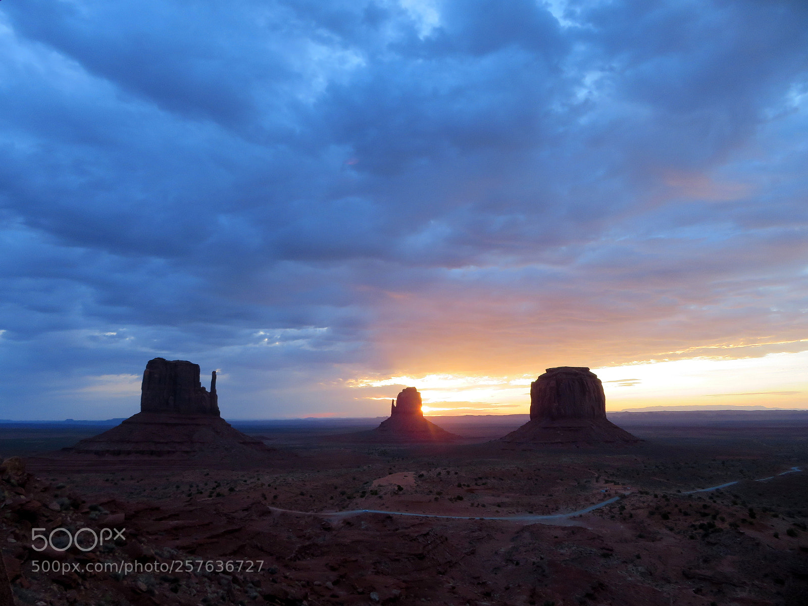 Canon PowerShot SX720 HS sample photo. Monument valley sunrise photography