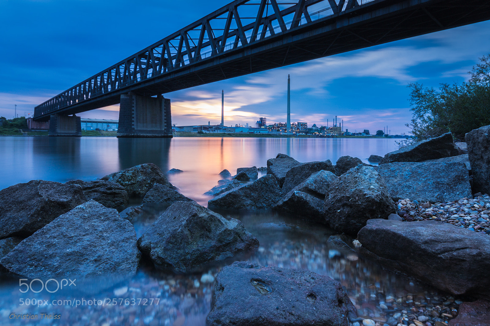 Canon EOS 80D sample photo. Train bridge photography