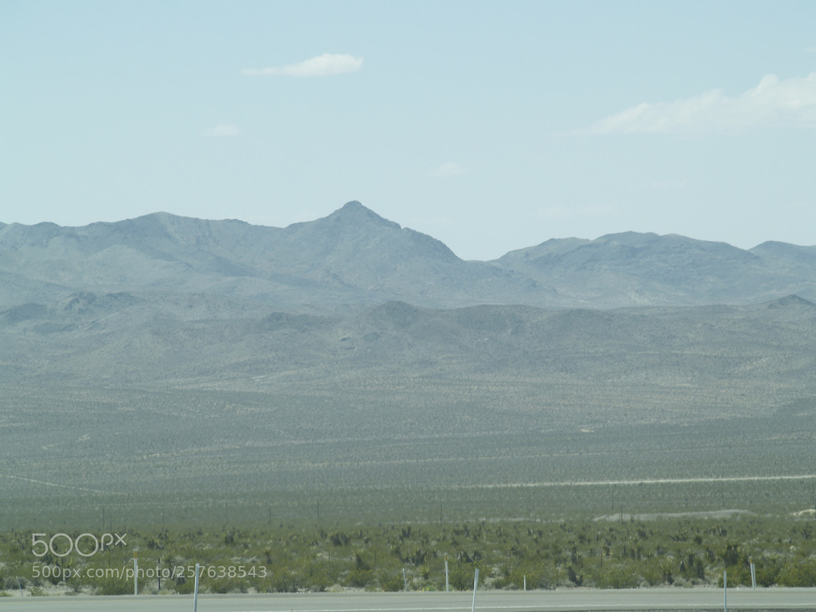 Olympus E-500 (EVOLT E-500) sample photo. Road to yucca mtn. photography