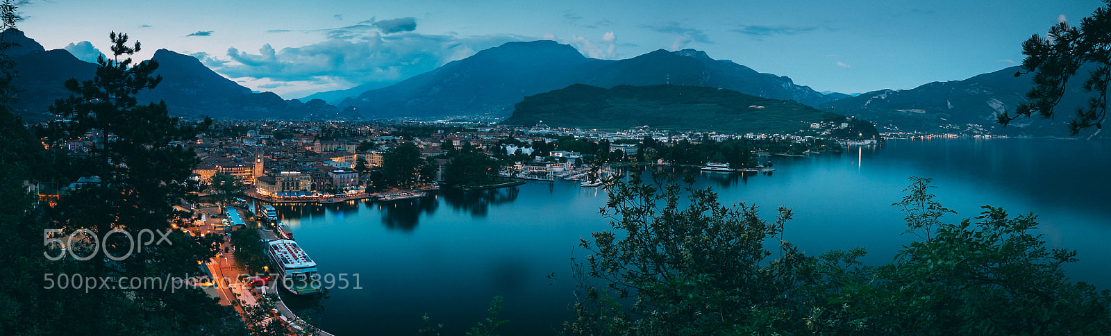 Canon EOS 7D Mark II sample photo. Riva del garda photography